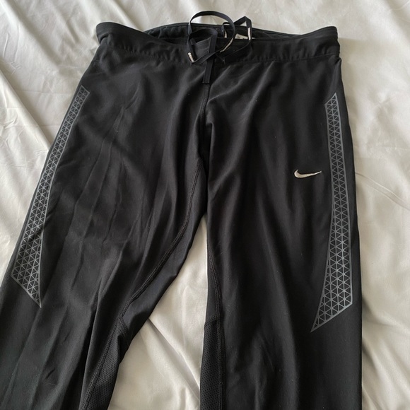 NIKE Dri-Fit high waisted leggings - Picture 4 of 9